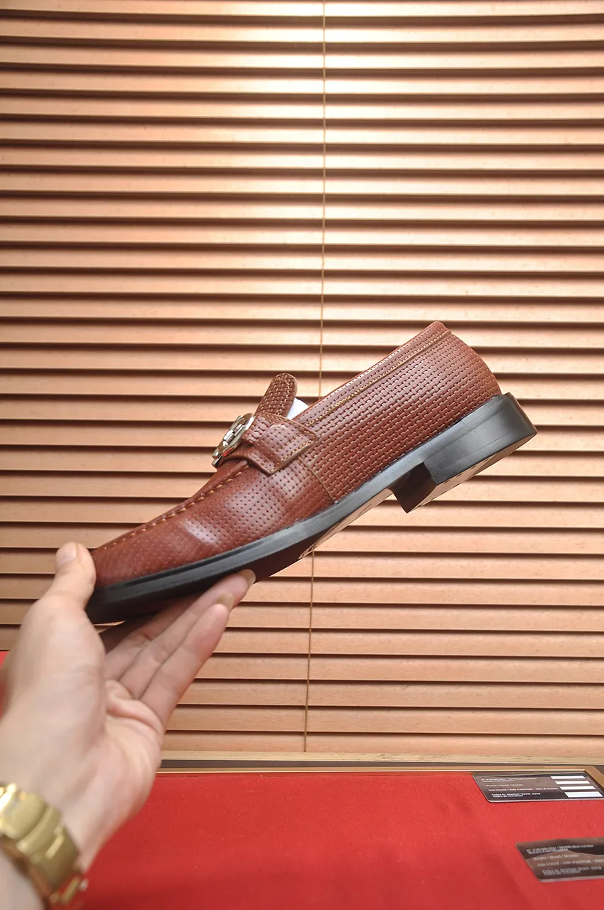 Men's shoes 💰460💶 [Ferragamo/Ferragamo] The latest model in the counter. Original imported open-sided high-quality cowhide hand-woven + imported 🐂 cowhide + original luxury metal buckle + original combined outsole. Comparison without pressure 38--45 (45 custom-made)